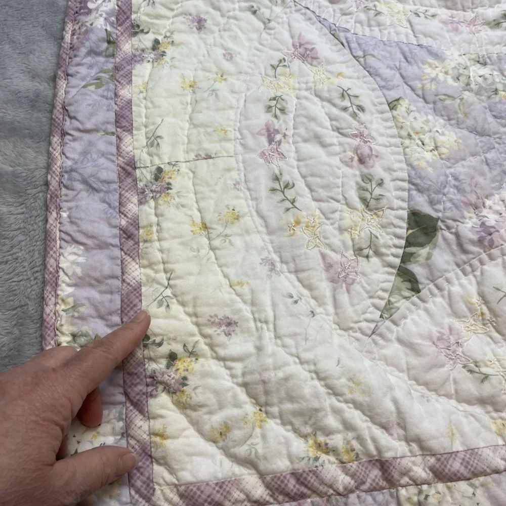 2 Rachel Ashwell Treasures Quilted Pillow Shams Standard Purple Floral Cottage